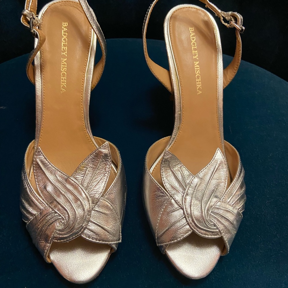 Silver sling back Badgley Mischka heel sandal